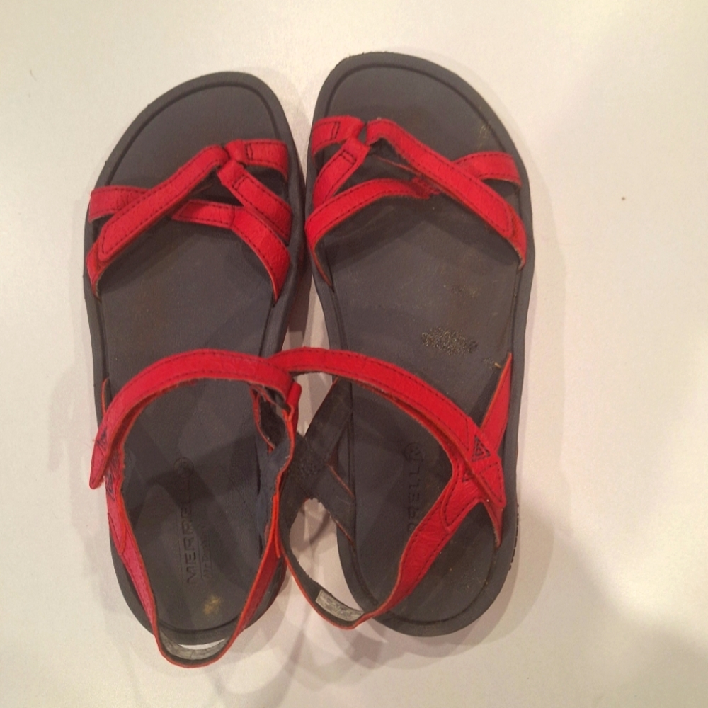 Merrell Sadles